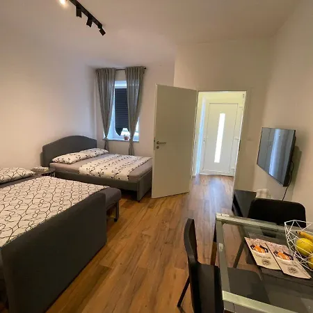 Ljubljana Studios Apartment *